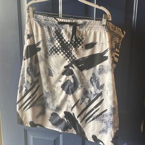 Athleisure skirt barely worn